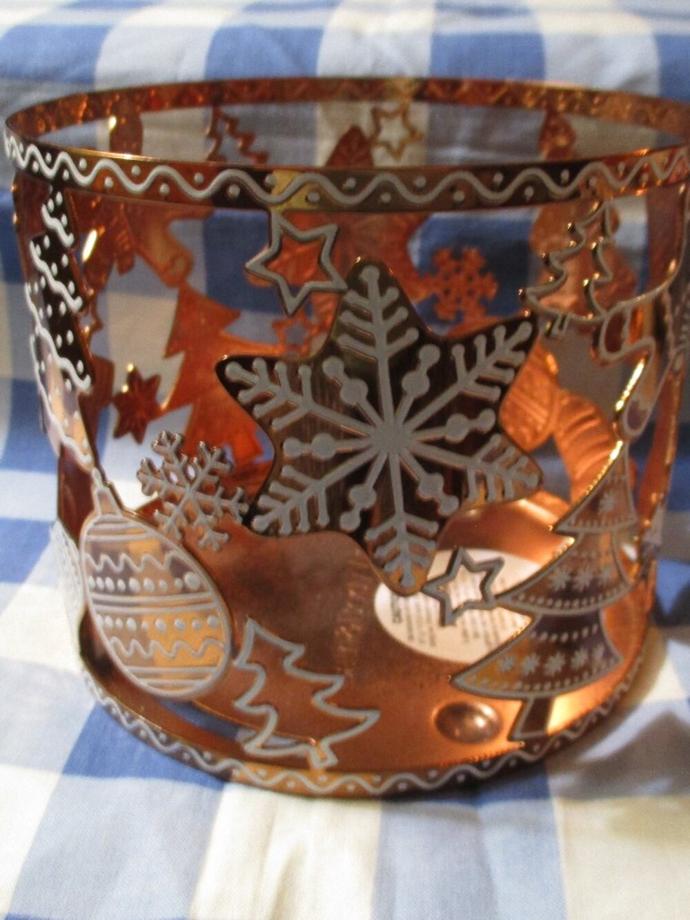Bath & Body Works Metal Christmas Theme Three Wick Candle Sleeve
